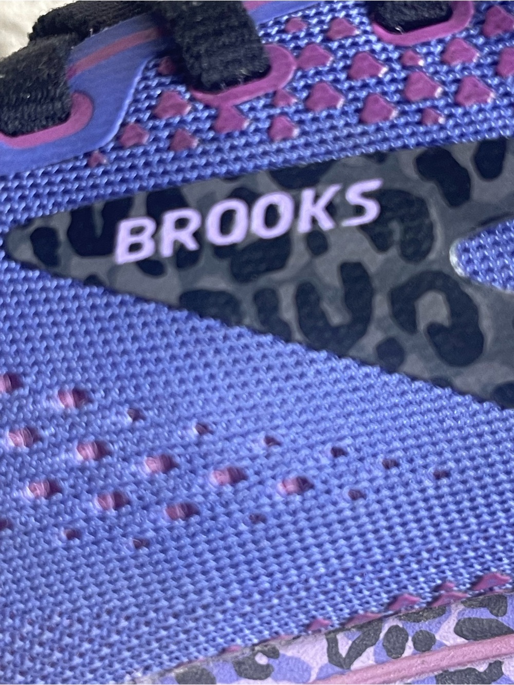 Brooks Ghost 14 Women's Size 9 Purple Cheetah Leopard Athletic Shoes - Picture 8 of 9